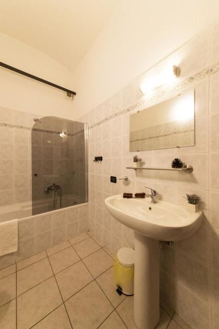 אקסריה Lakeview Lakecomo, Cipresso 7, 4Seasons, Terrace, 30M To Lake! By Stayhere-Lakecomo מראה חיצוני תמונה